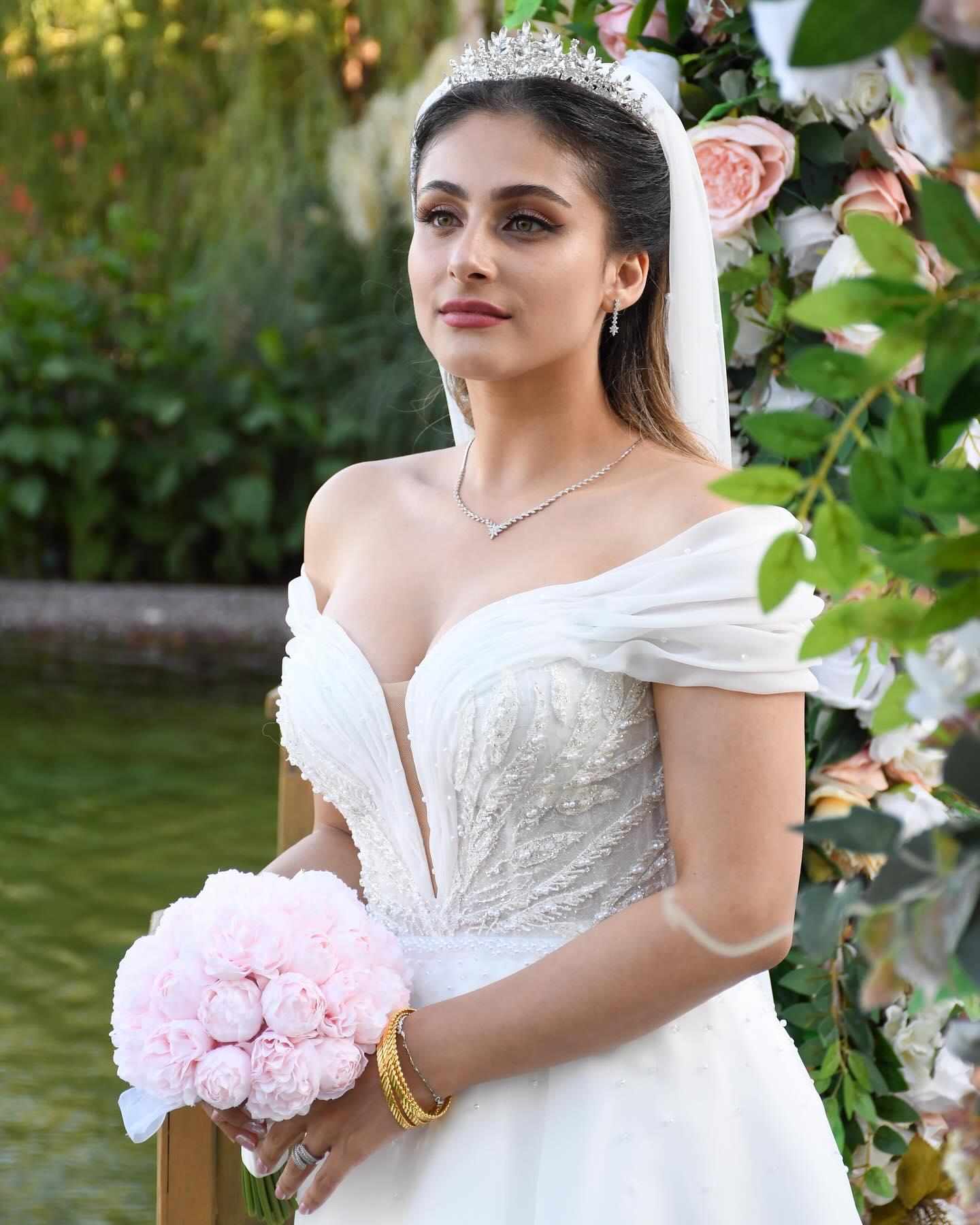 Hülya Gün Wedding  Gelinlik / Kadıköy